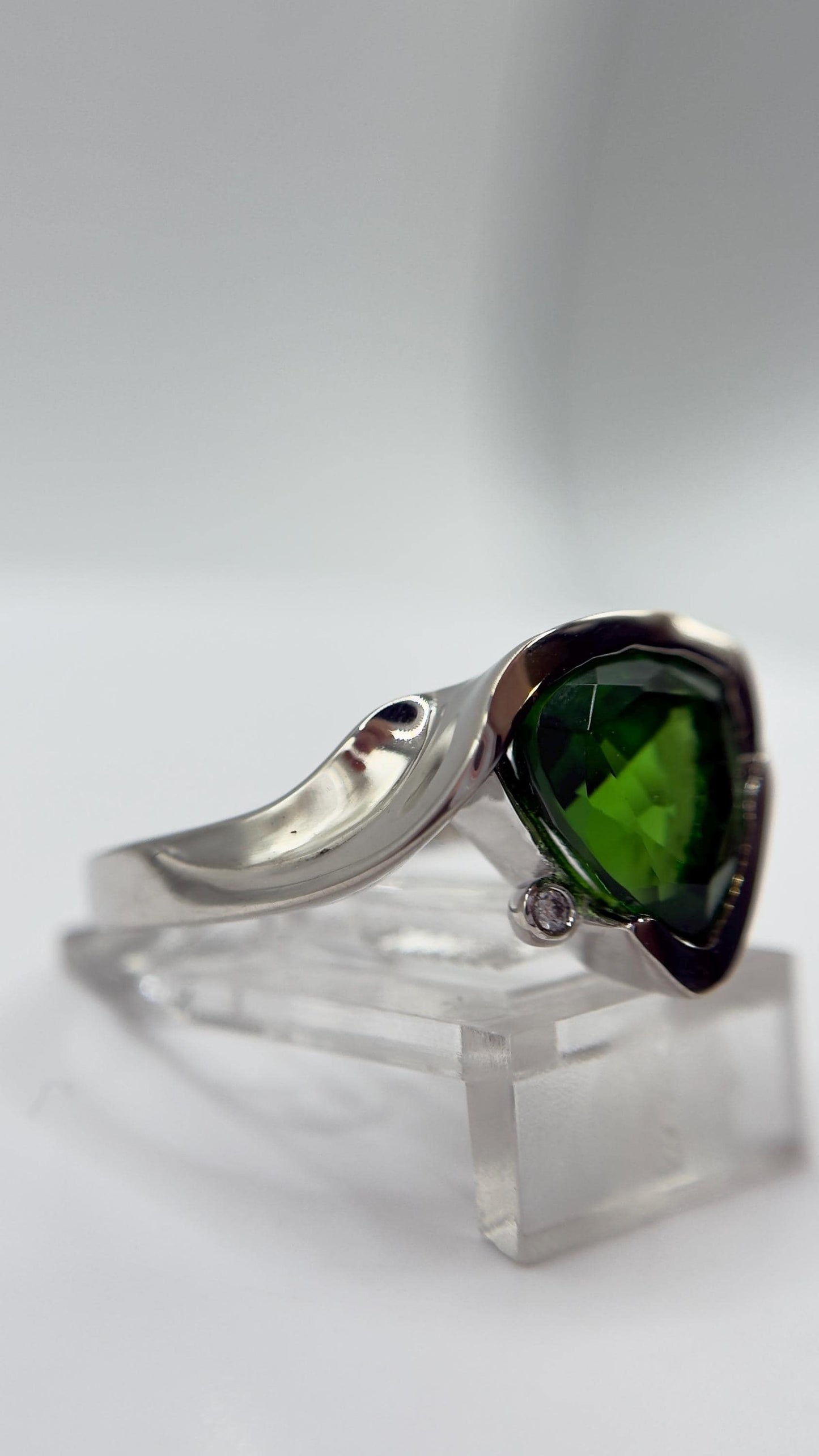 Green Helenite Trillion Ring – Sterling Silver Modern Gemstone Statement Ring