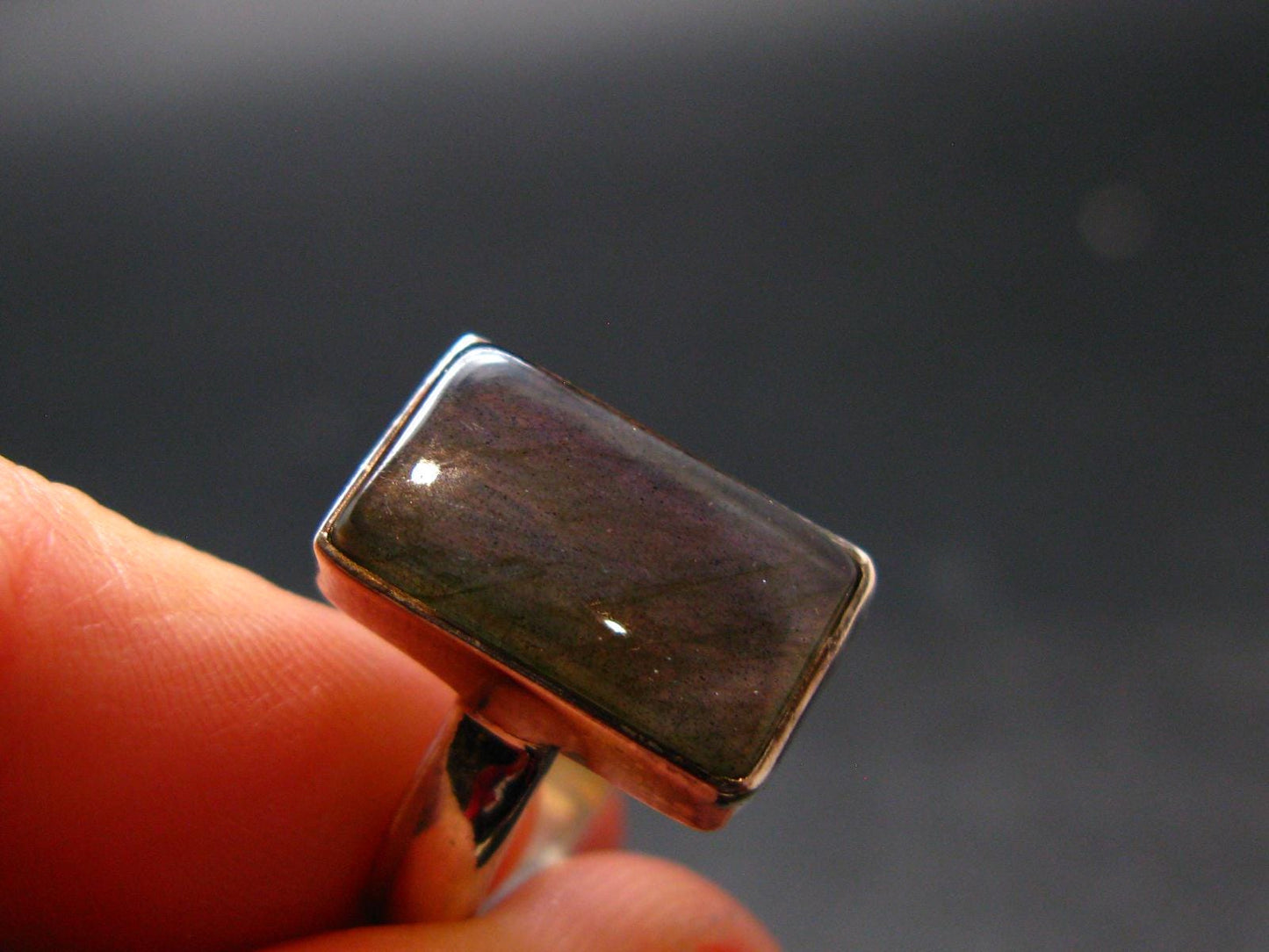 Labradorite Cabochon Silver Ring From Madagascar - 5.09 Grams - Size 8