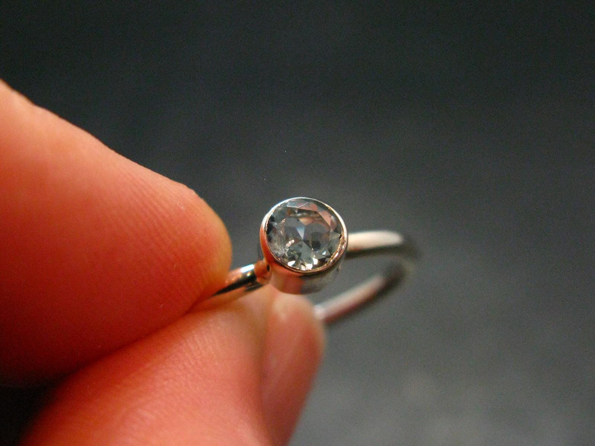 Genuine Facetted Aquamarine Gem Sterling Silver Ring - Size 6 - 1.61 Grams