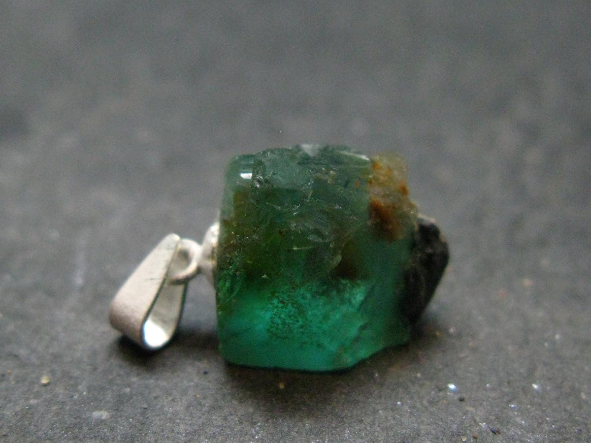 Rare!! Emerald Green Fluorite Crystal Silver Pendant From UK - 2.27 Grams - 0.8"