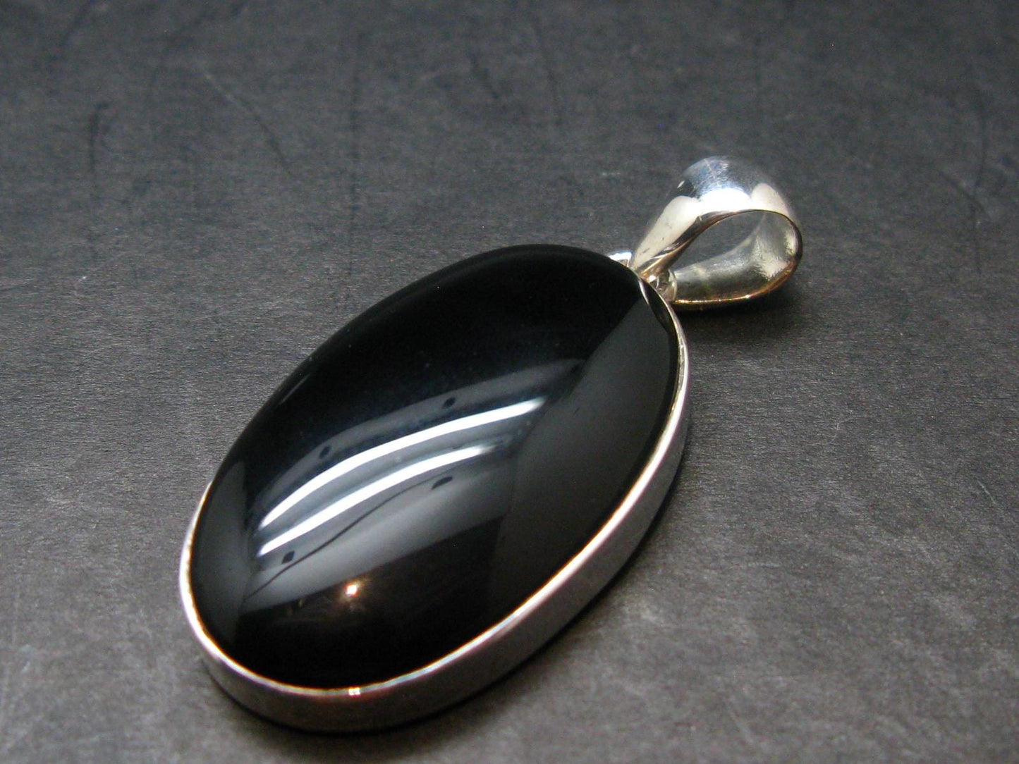 Black Onyx Silver Pendant - 8.85 Grams