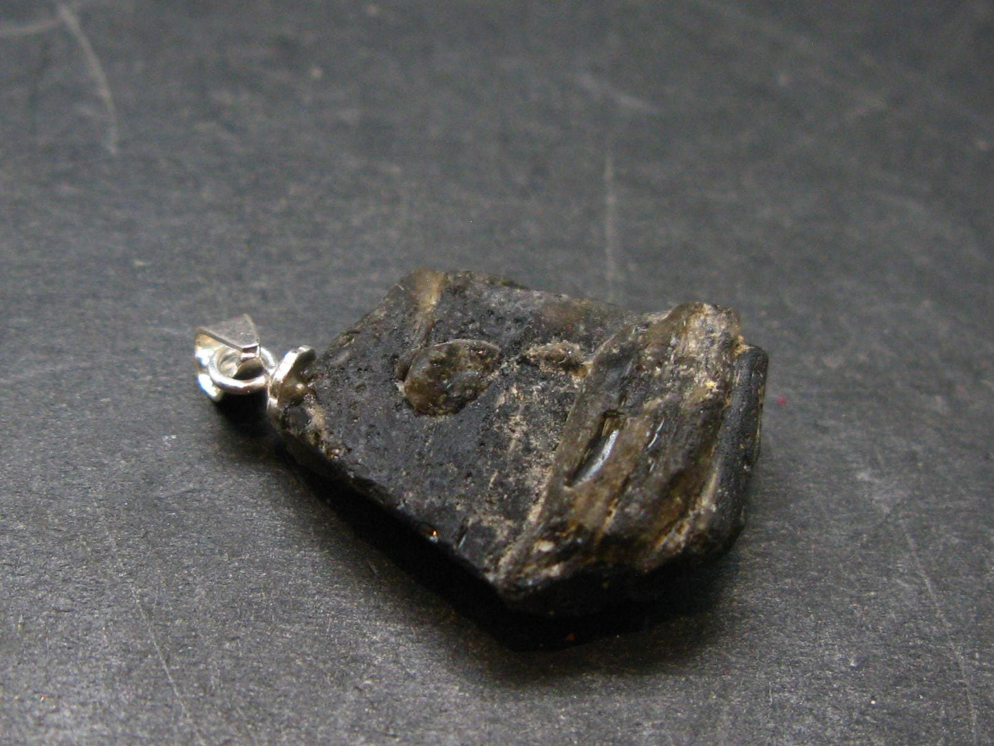 Meteor Splash Glass!! Fabulous Asymmetrical Rare Darwin Glass Tektite Pleistocene Silver Pendant From Australia - 0.9" - 2.20 Grams