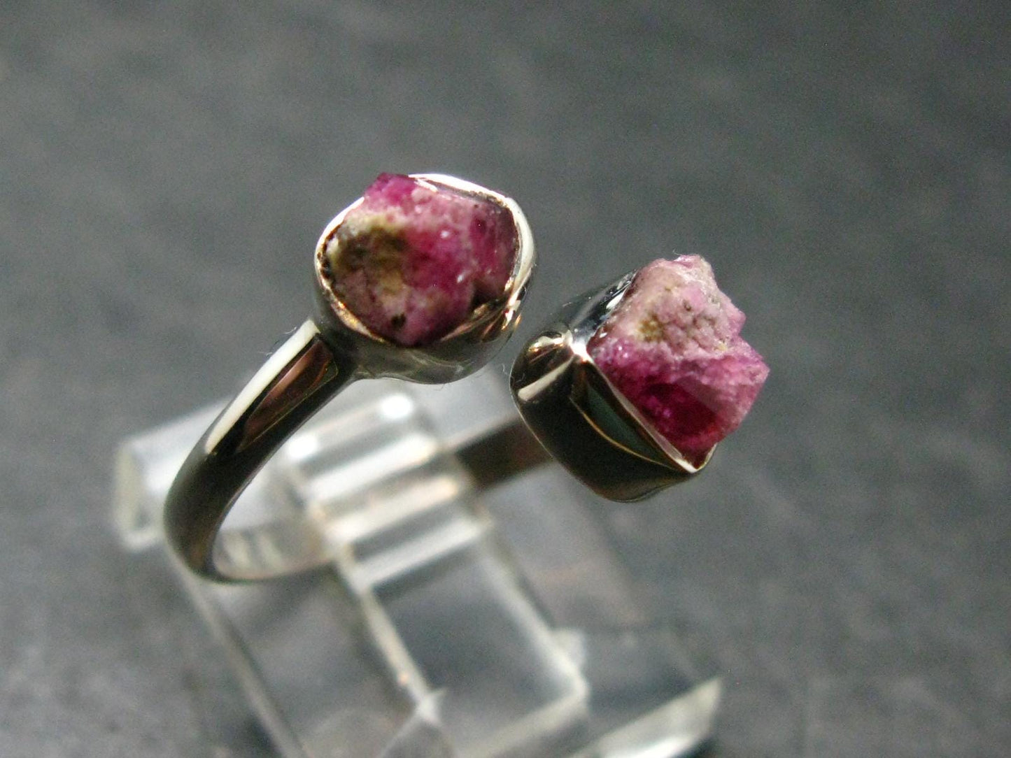 Bixbite Red Emerald Beryl Silver Ring From Utah USA - Size 8 - 2.29 Grams
