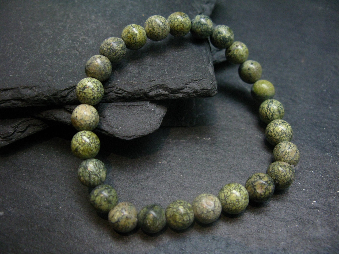 Serpentine Genuine Bracelet ~ 7 Inches ~ 8mm Round Beads