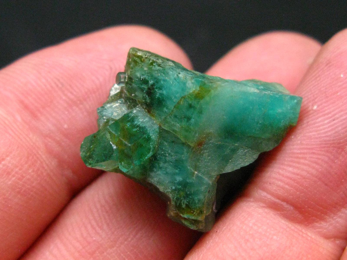 Emerald Beryl Crystal From Colombia - 27.88 Carats