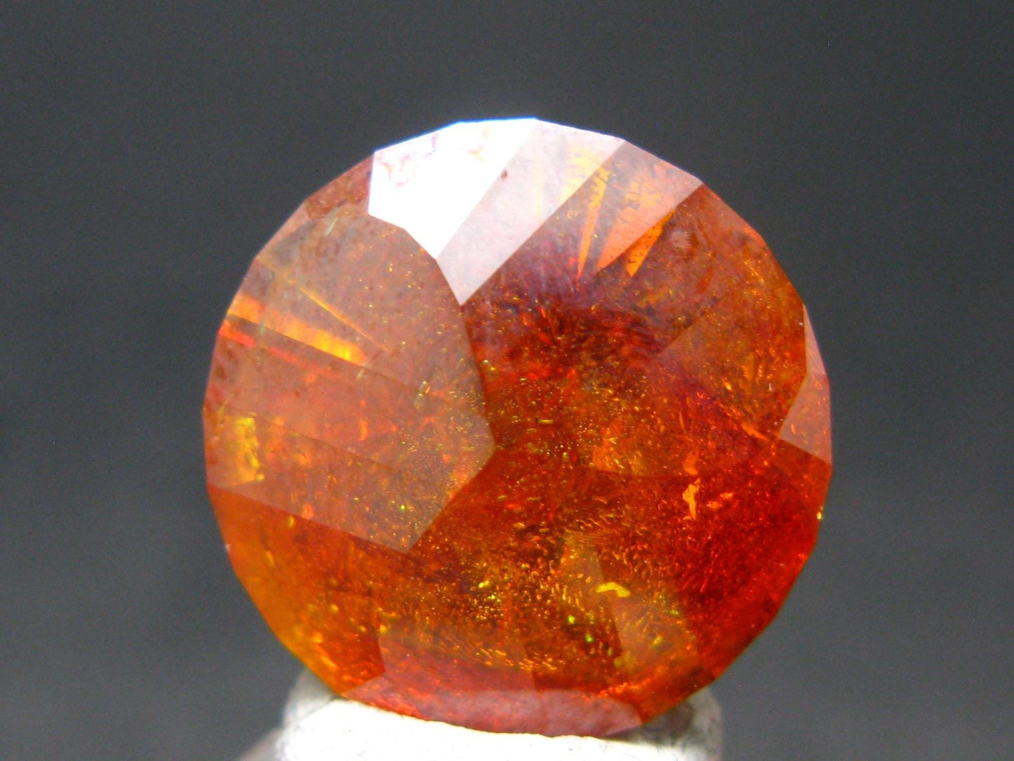 Gem Sphalerite Facetted Cut Stone from Spain - 15.73 Carats