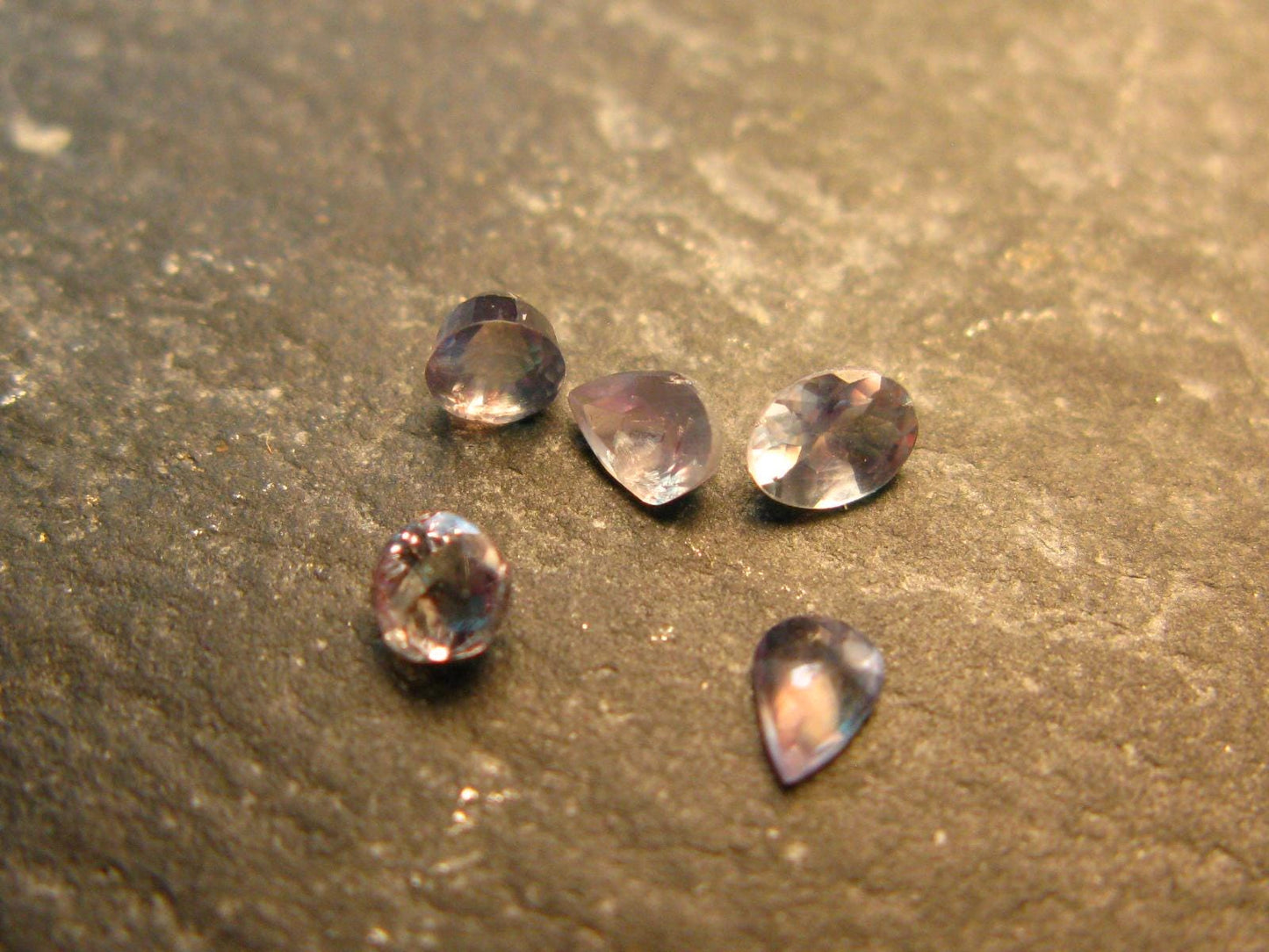 Lot of 5 Alexandrite Chrysoberyl Cut Facetted Gems From Russia - 0.97 Carats Combined