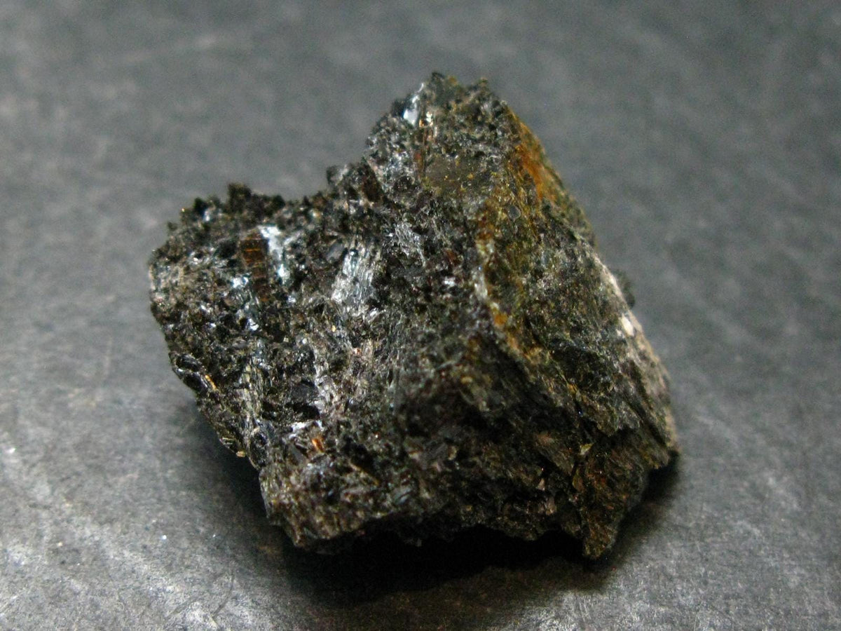 Rare Nuumite Nuummite Raw Piece From Greenland - 9.91 Grams -0.9"