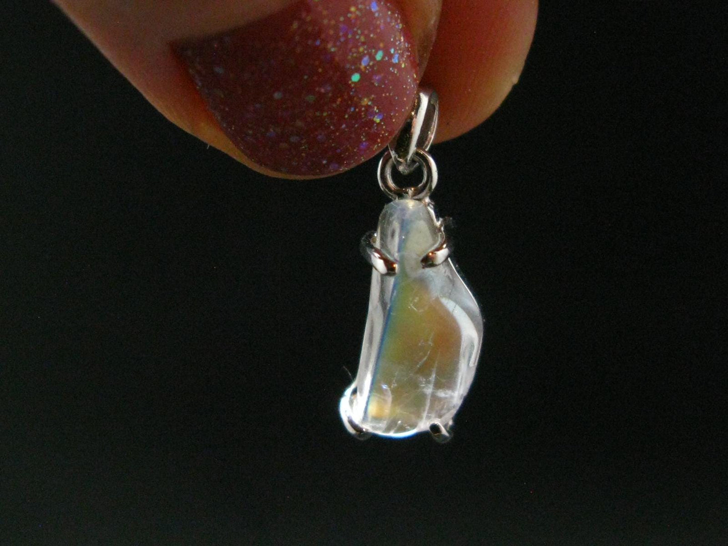 Natural Glow From Inside Moonstone 925 Silver Pendant - 0.8" - 1.49 Grams