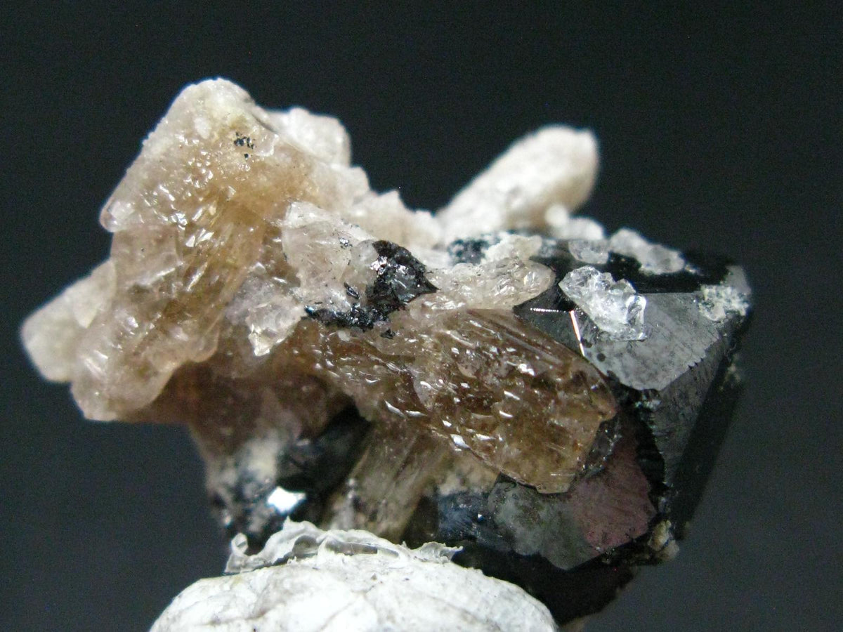 Rare Topaz & Bixbyite Crystal from Utah, USA - 9.04 Grams - 1.1"