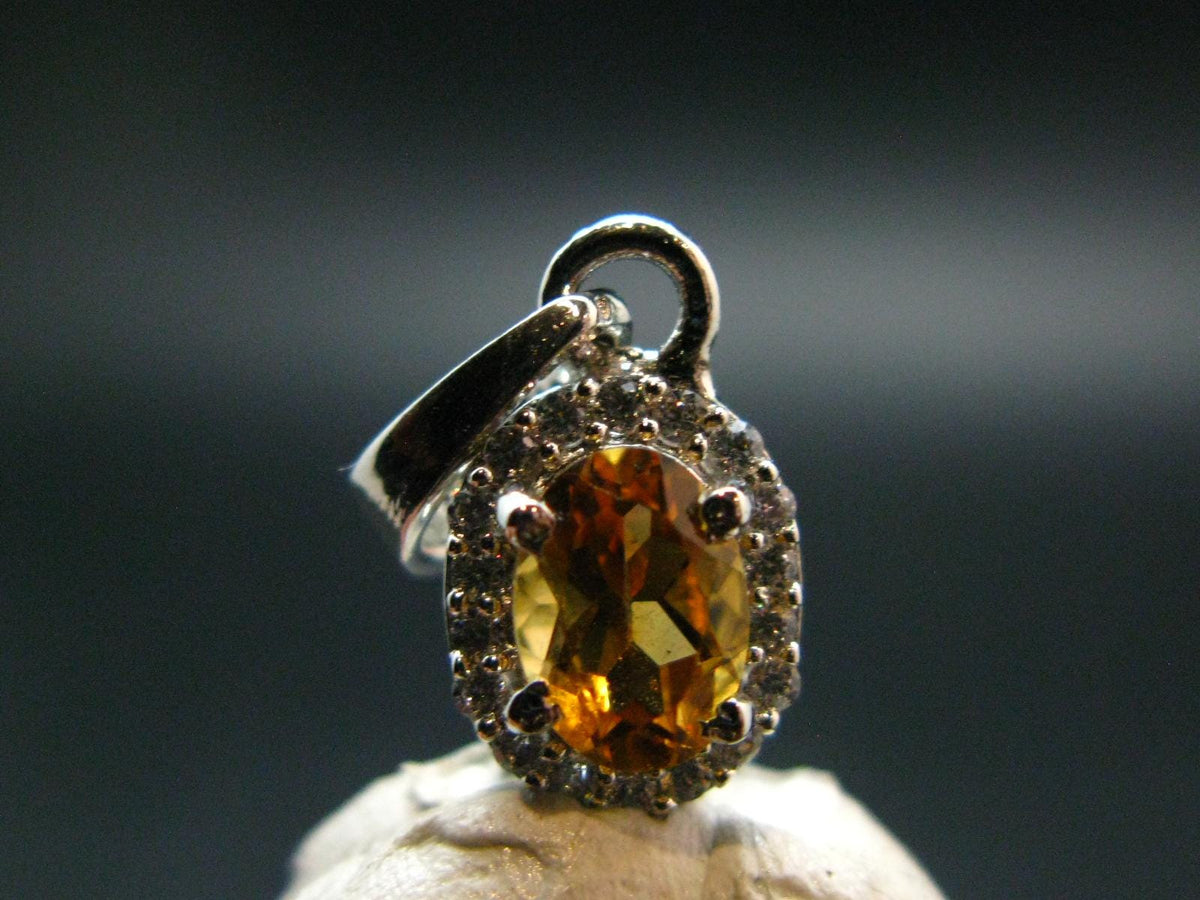 Yellow Citrine Gem Facetted Sterling Silver Pendant From Brazil With CZ - 0.7" - 1.21 Grams