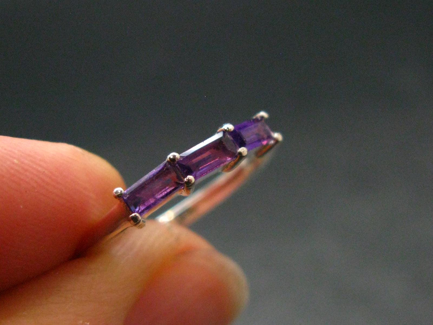 Natural Rich Purple Color Amethyst Sterling Silver Ring - 1.34 Grams - Size 6