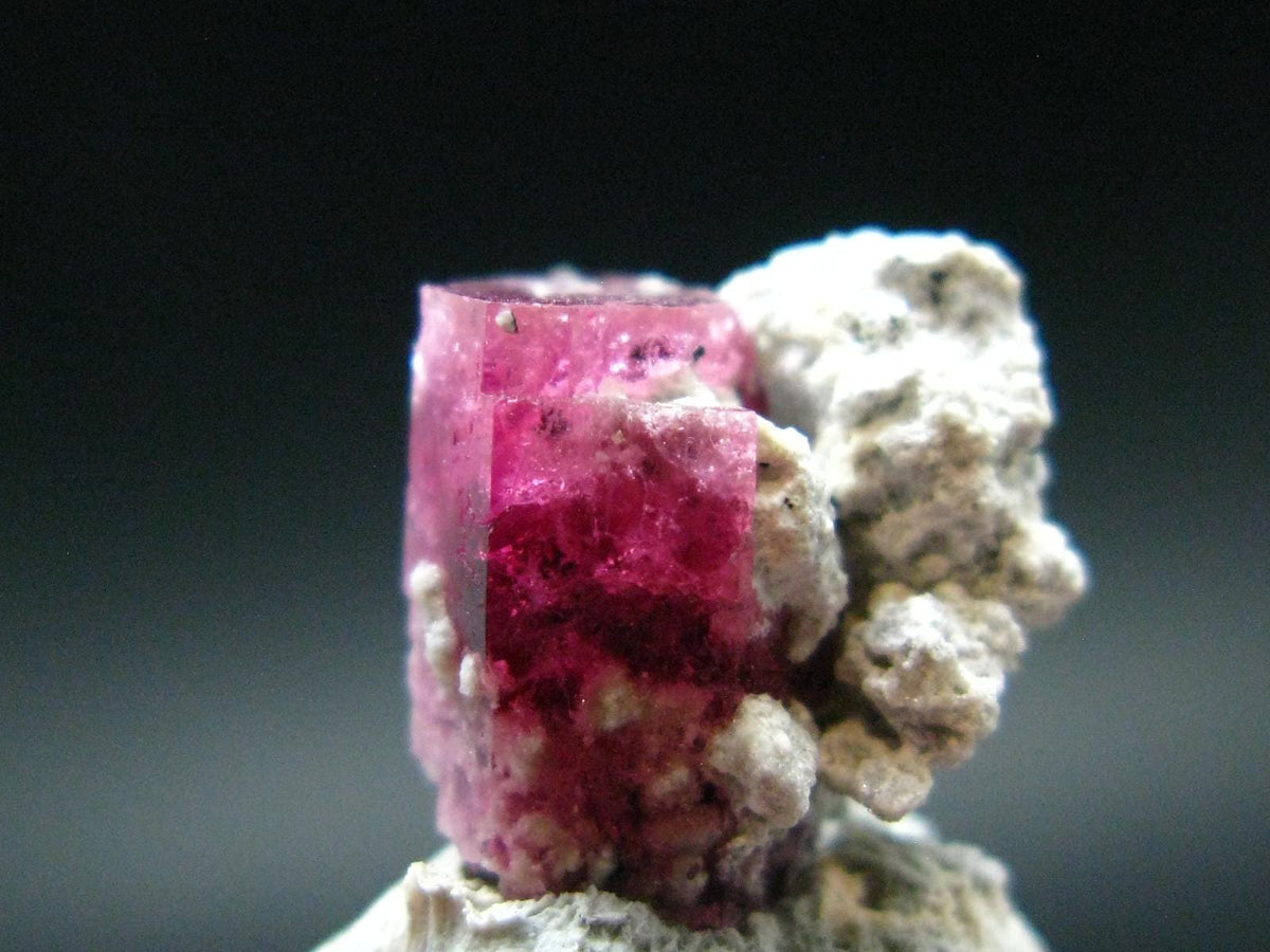 Rare Gem Bixbite Red Emerald Beryl Cluster From Utah USA - 1.3" - 0.88 Grams