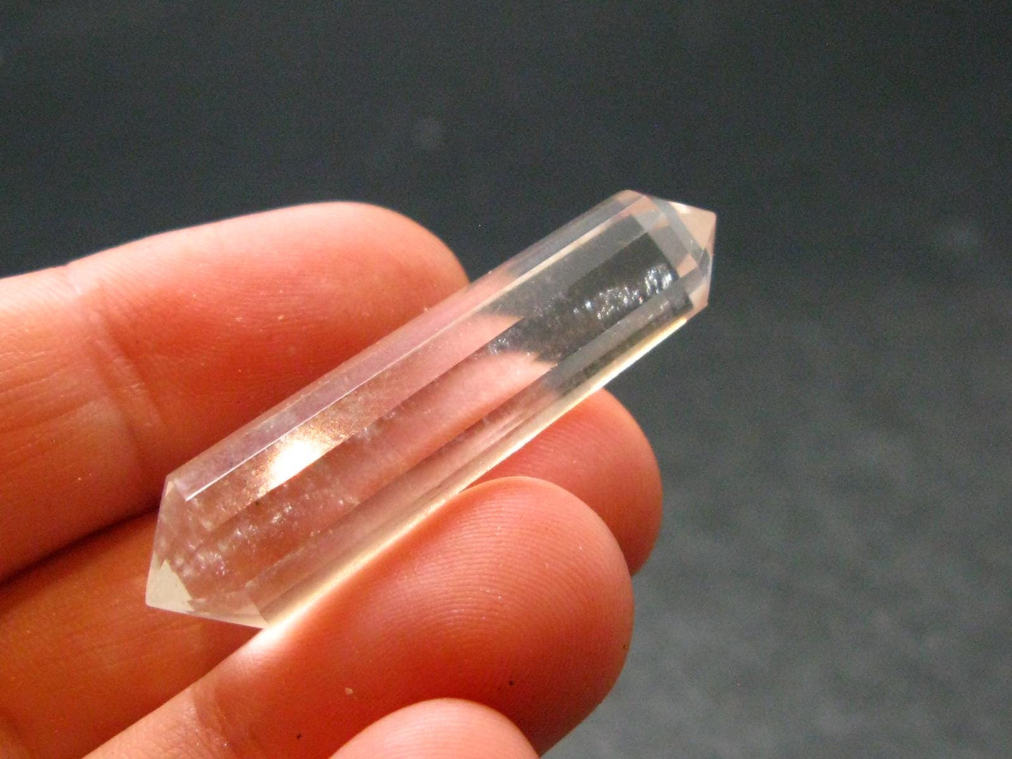 Perfect Quartz Vogel Crystal Healing Wand - 1.5" - 5.51 Grams