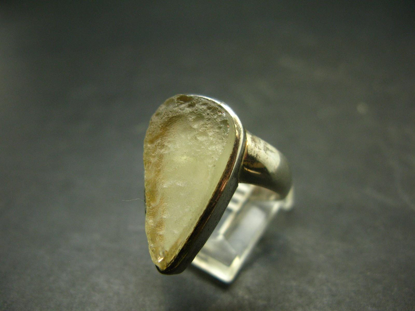 Natural Gem Raw Libyan Desert Glass Tektite Sterling Silver Ring from Libya - Size 9.5 - 7.8 Grams
