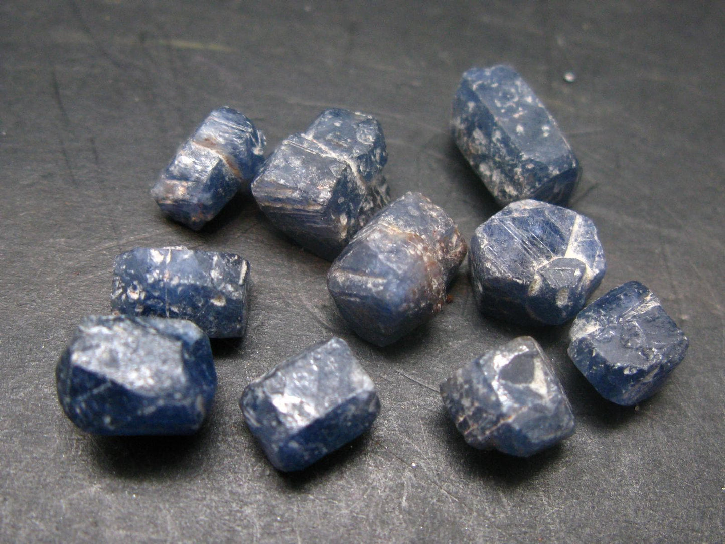 Lot of 10 Blue Sapphire Crystals From Sri Lanka - 55 Carats