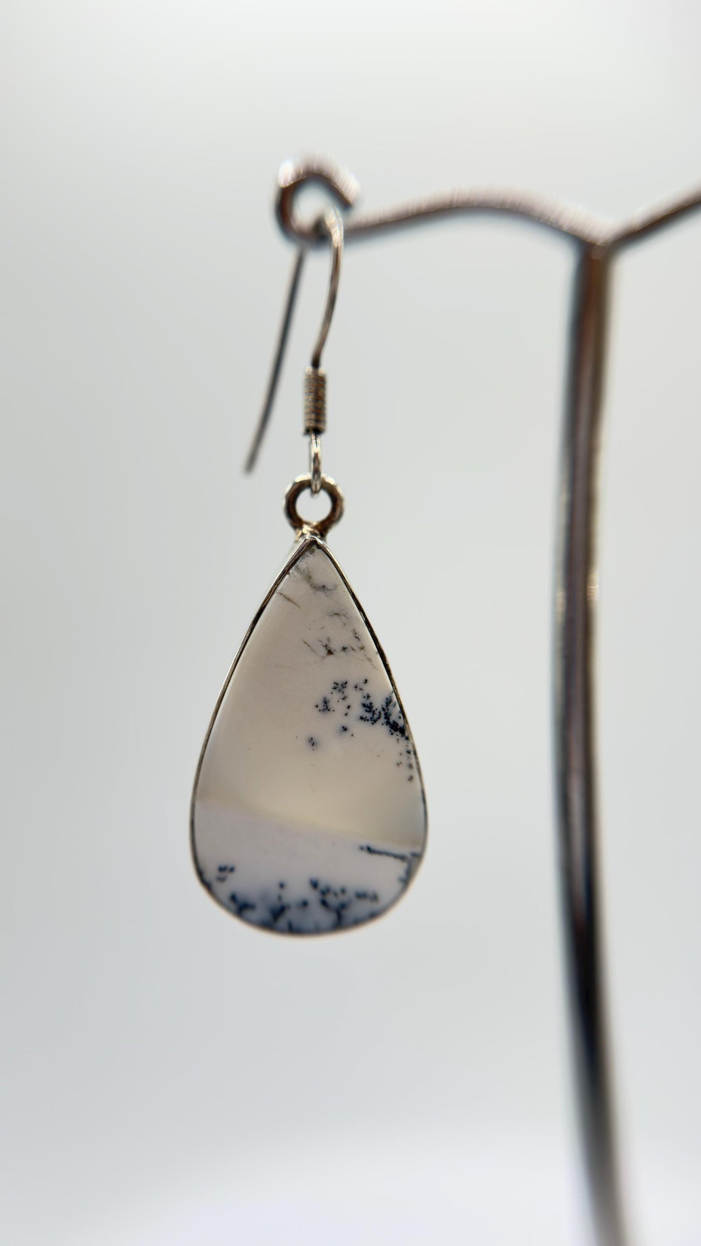 Elegant Moss Agate Teardrop Dangle Earrings – Natural Scenic Stone Jewelry