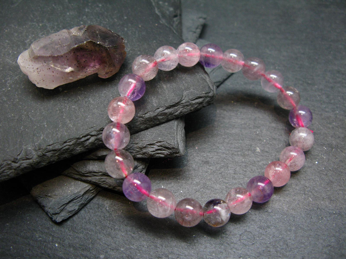 Super 7 Genuine Bracelet ~ 7 Inches ~ 8mm Round Beads
