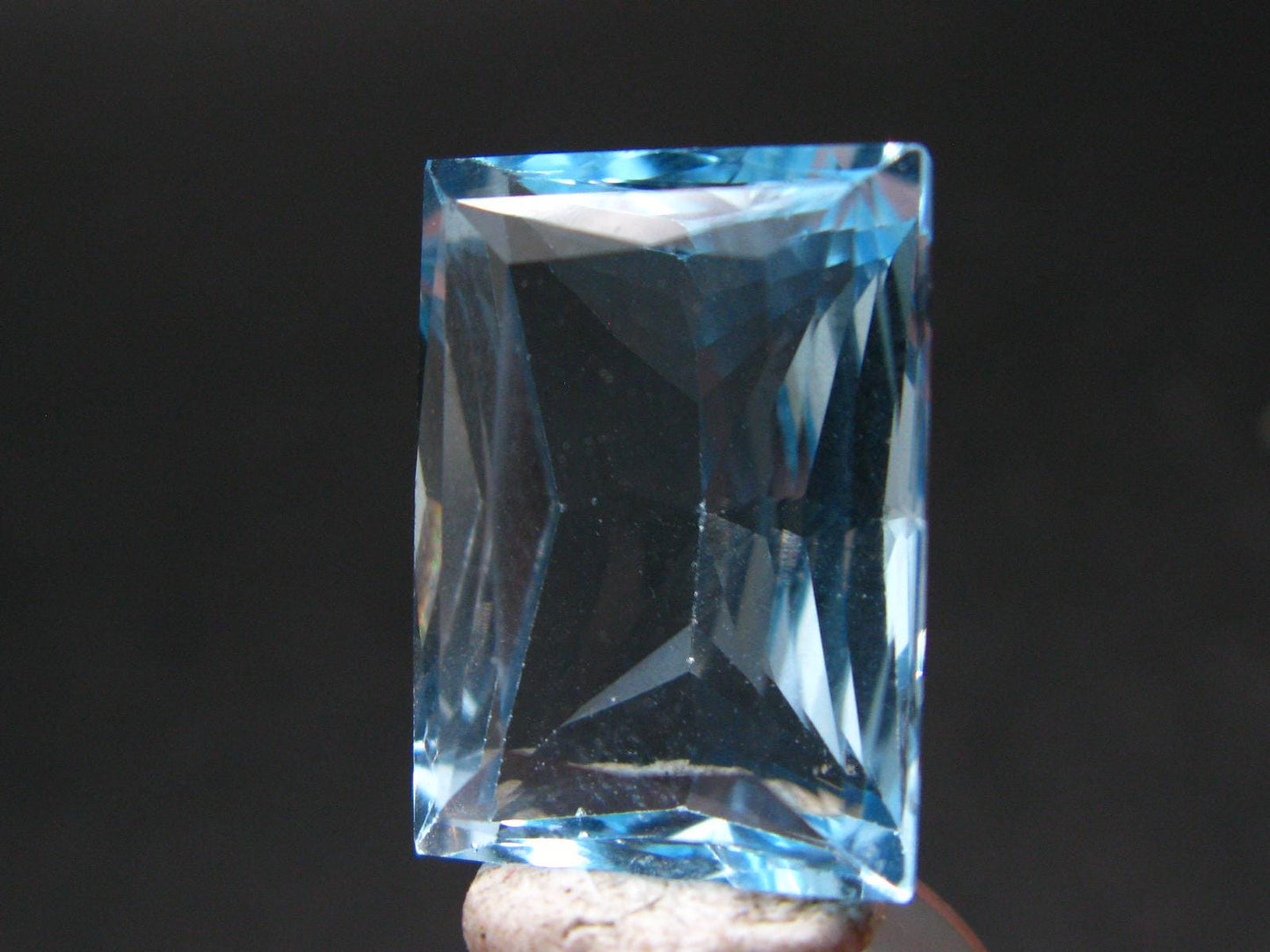 Gem Blue Topaz Cut Stone From Brazil - 19.58 Carats
