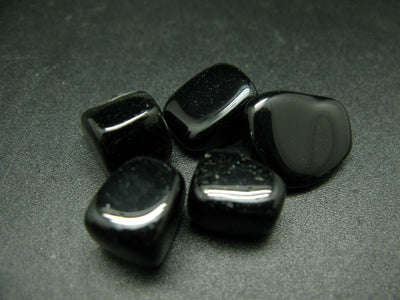 Lot of 5 tumbled glassy black Obsidian from Mexico