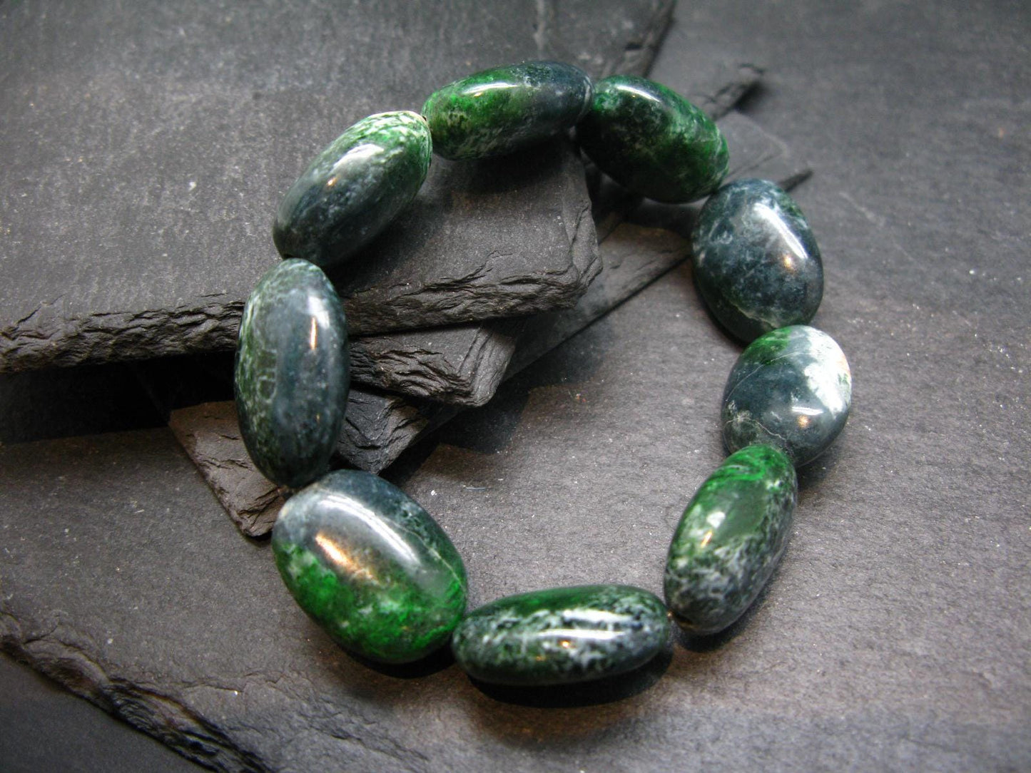 Maw Sit Sit Genuine Bracelet ~ 7 Inches ~ 20mm Oval Beads