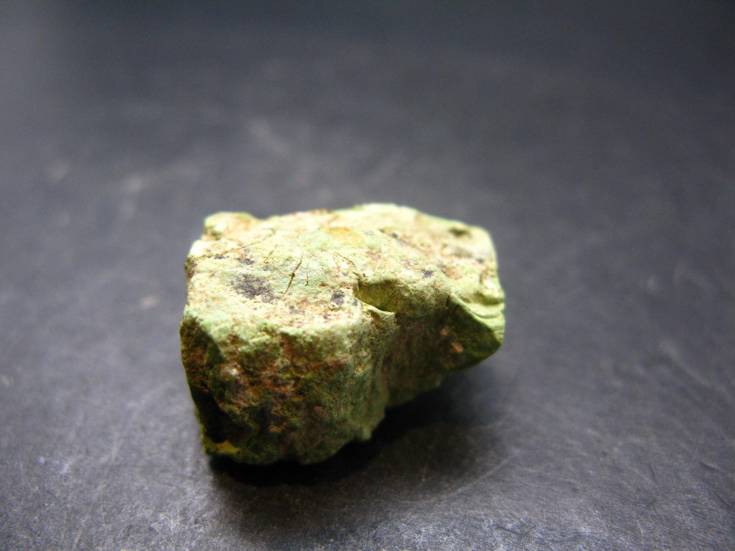 Gaspeite Raw Piece From Canada - 0.9" - 12.84 Grams