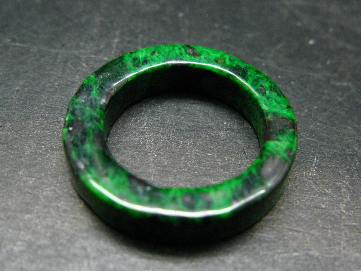Maw Sit Sit Genuine Solid Ring Size 8 ~ 4.21 Grams