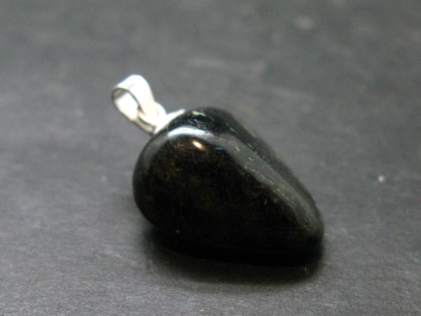 Very Rare Sterling Silver Nuumite Nuummite Pendant From Greenland - 1.0" - 4.34 Grams