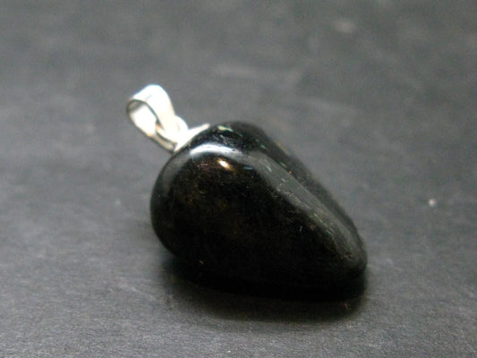 Very Rare Sterling Silver Nuumite Nuummite Pendant From Greenland - 1.0" - 4.34 Grams