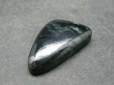 Rare ISUA Stone Cabochon from Greenland - 1.2" - 6.92 Grams