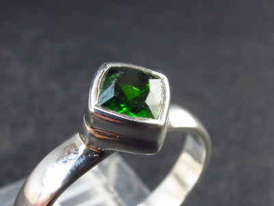 Modern Style Design!! Natural Faceted Intense Forest Green Chrome Diopside 925 Sterling Silver Ring - 2.2 Grams - Size 7