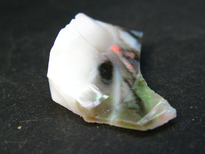 Gem quality Opal piece from Welo Ethiopia - 7.7 Grams - 1.5"