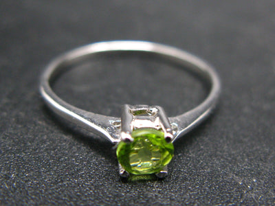 Cute Natural Gemmy Faceted Peridot Olivine Rhodium Plated Sterling Silver Ring - Size 8.5