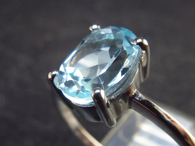 Natural Oval Shaped Facetted Blue Topaz Crystal Sterling Silver Ring - 1.62 Grams - Size 8.25