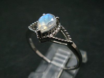 Faceted Natural Glow From Inside Moonstone 925 Silver Ring - 2.3 Grams - Size 10