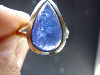 Gem Terminated Blue Tanzanite Silver Ring from Tanzania - 4.03 Grams - Size 7.5