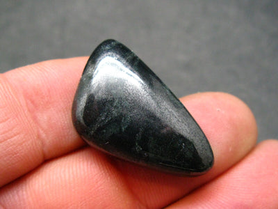 Rare ISUA Stone Cabochon from Greenland - 1.2" - 6.92 Grams