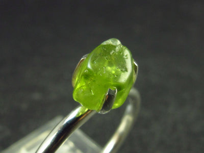Natural Raw Peridot Olivine Sterling Silver Ring - 1.61 Grams - Size 4.25